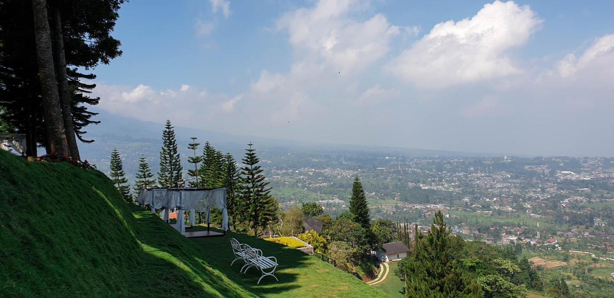Damar Langit Resort Кисаруа Екстериор снимка
