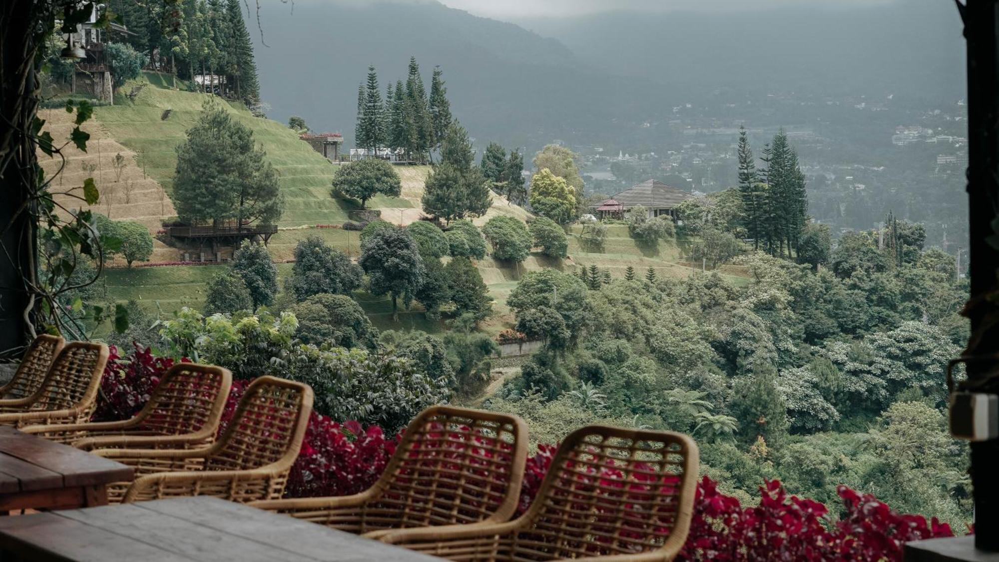 Damar Langit Resort Кисаруа Екстериор снимка
