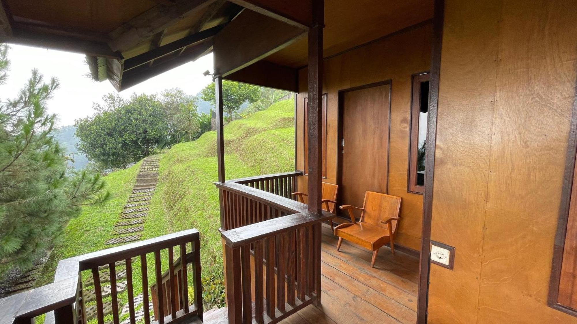 Damar Langit Resort Кисаруа Екстериор снимка