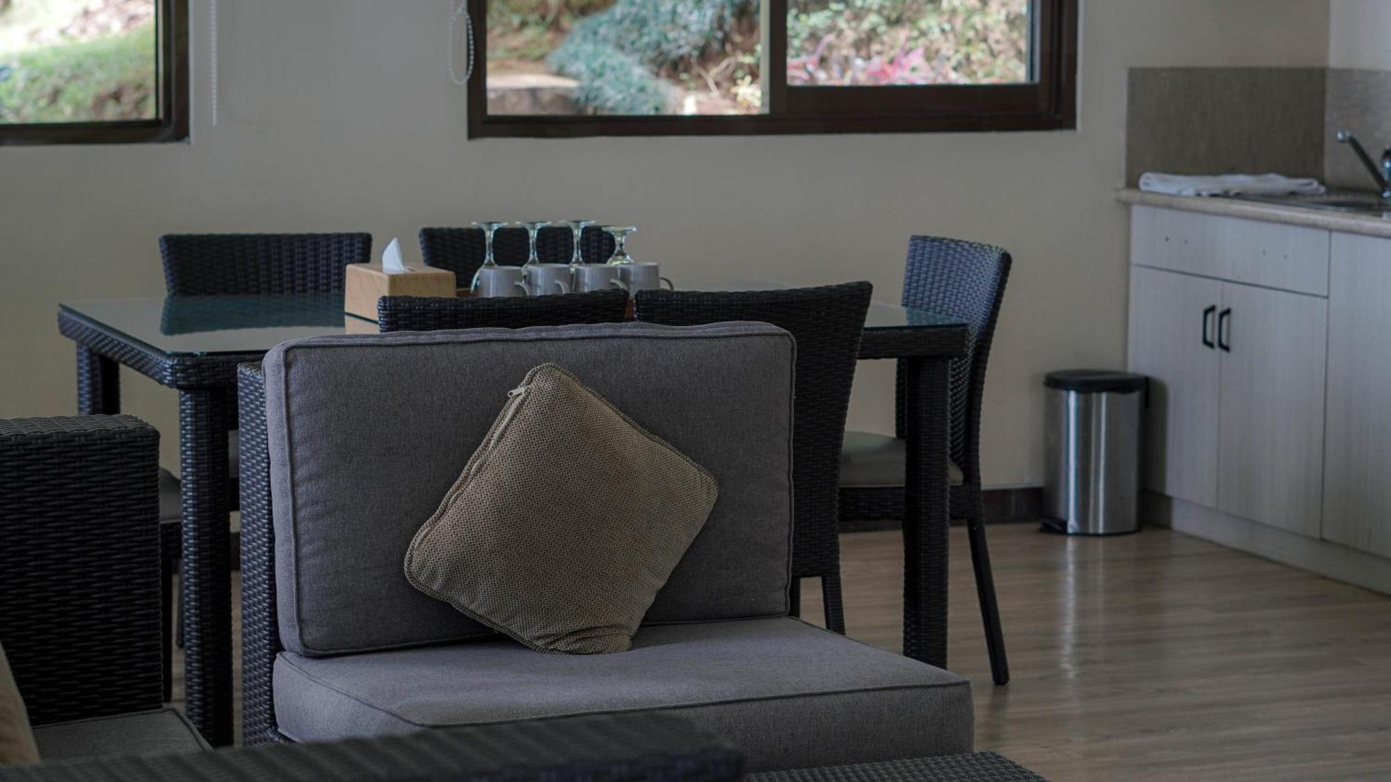 Damar Langit Resort Кисаруа Екстериор снимка