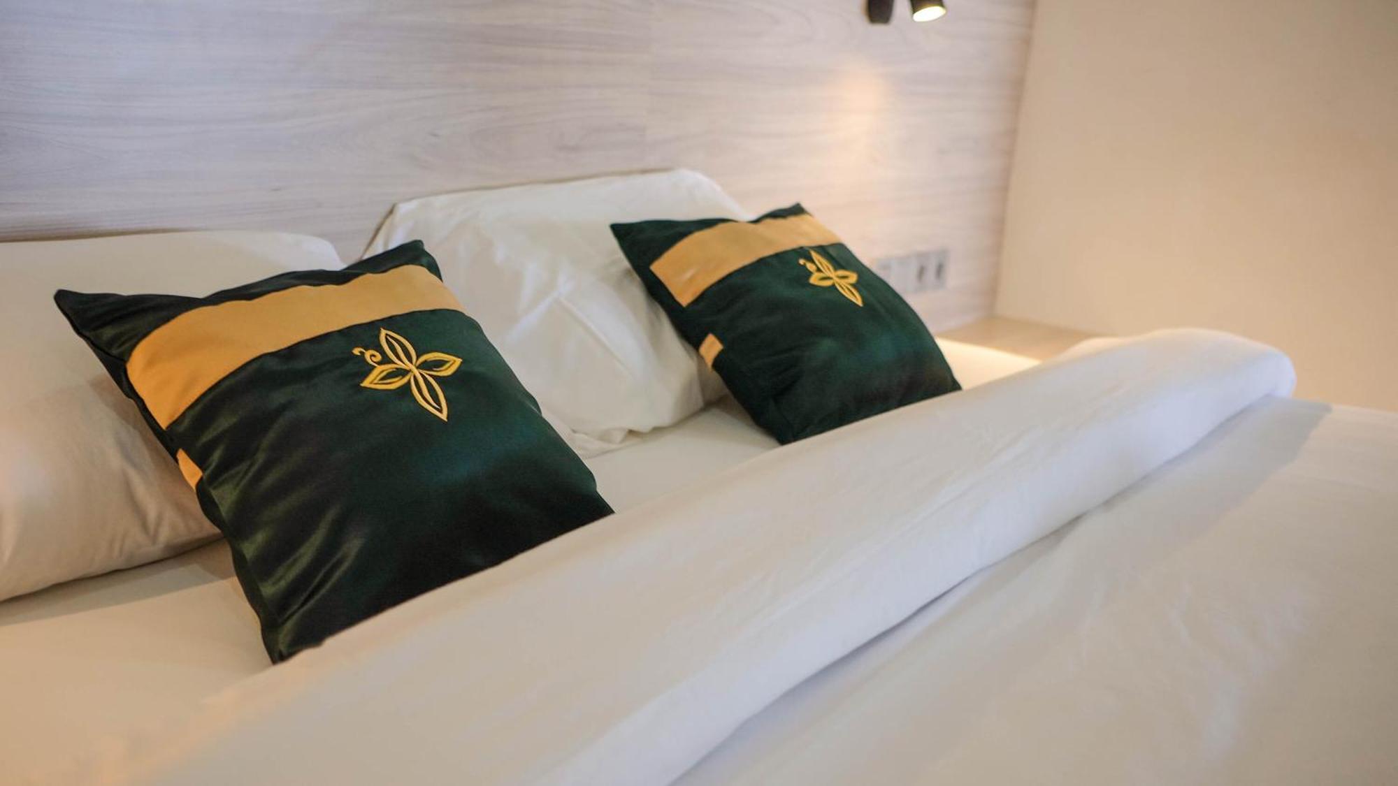 Damar Langit Resort Кисаруа Екстериор снимка